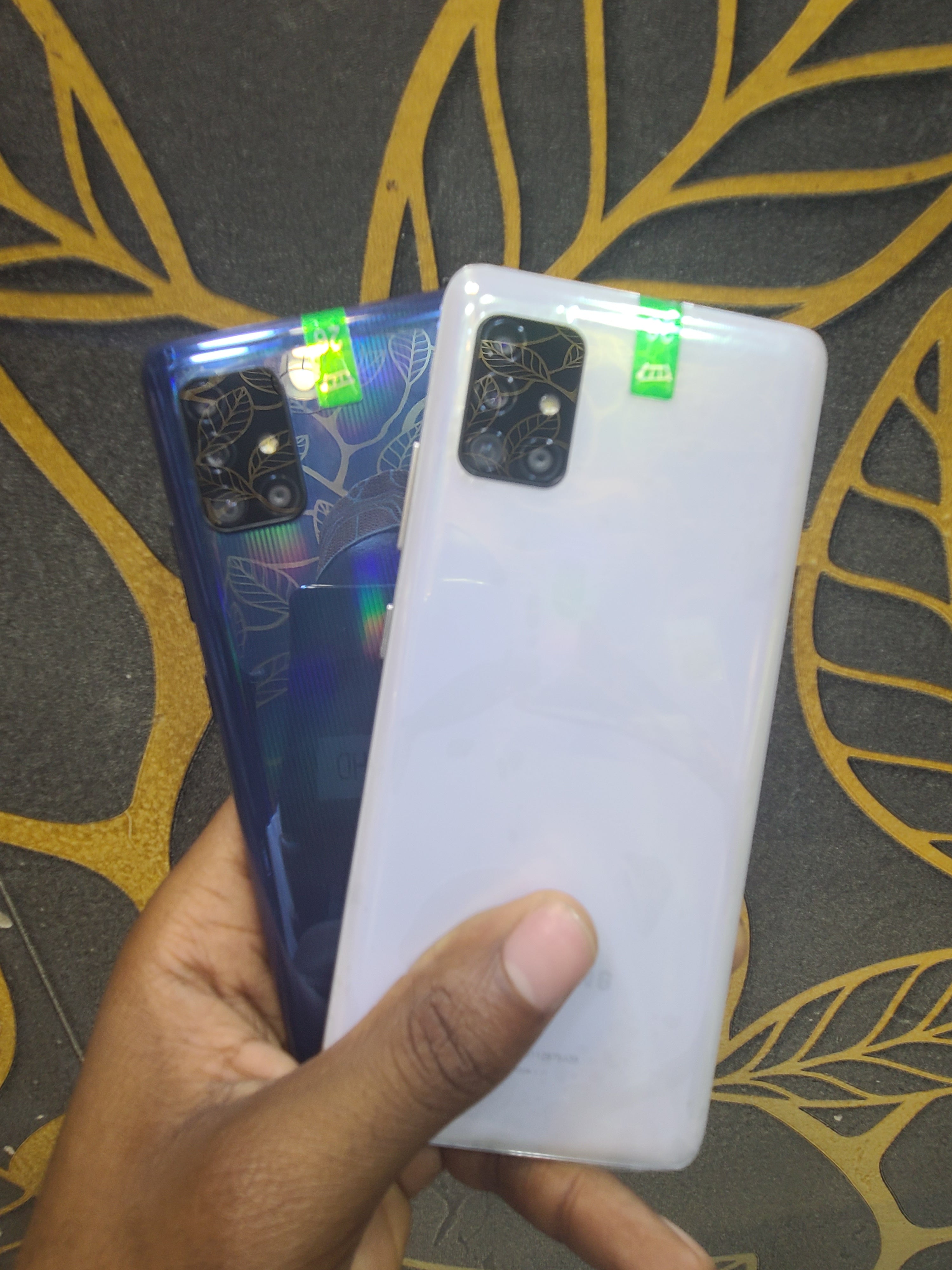SAMSUNG GALAXY A51